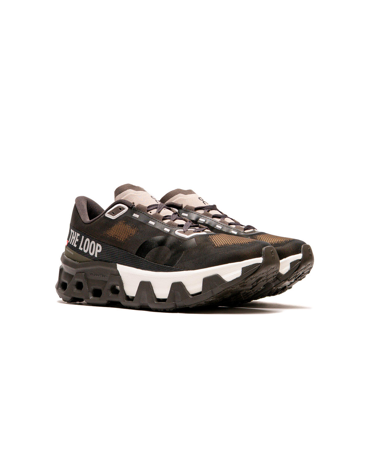 On Running x PLEASURES x The Loop Cloudmonster Hyper TL